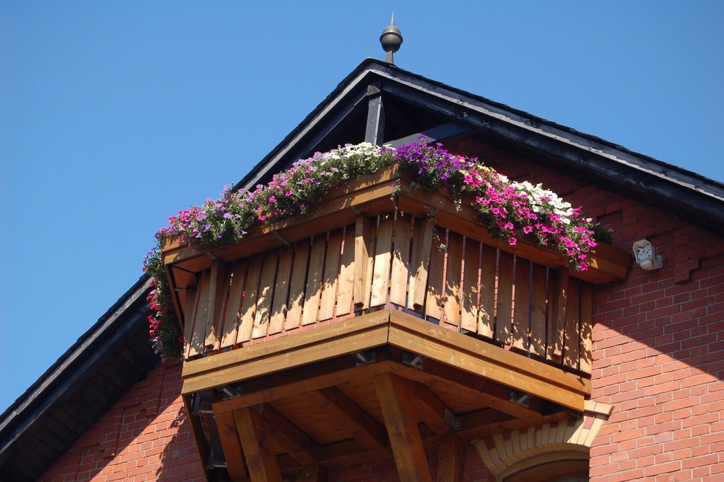 Berggasthaus & Pension Schoene Aussicht Клингентал Екстериор снимка