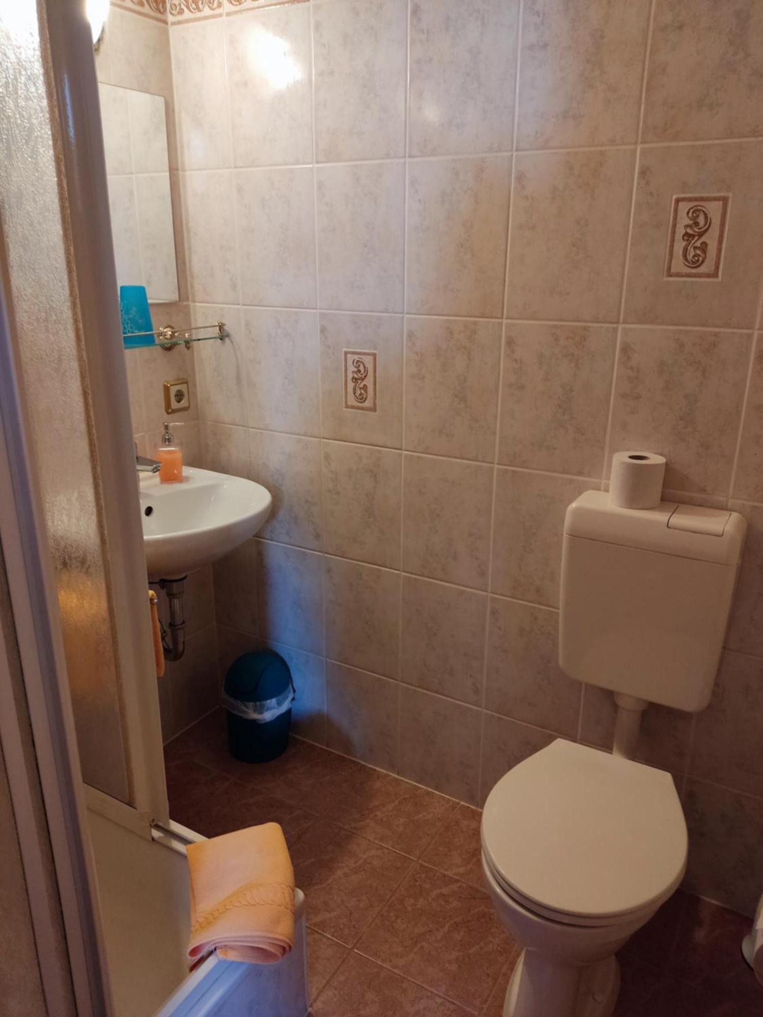Berggasthaus & Pension Schoene Aussicht Клингентал Екстериор снимка