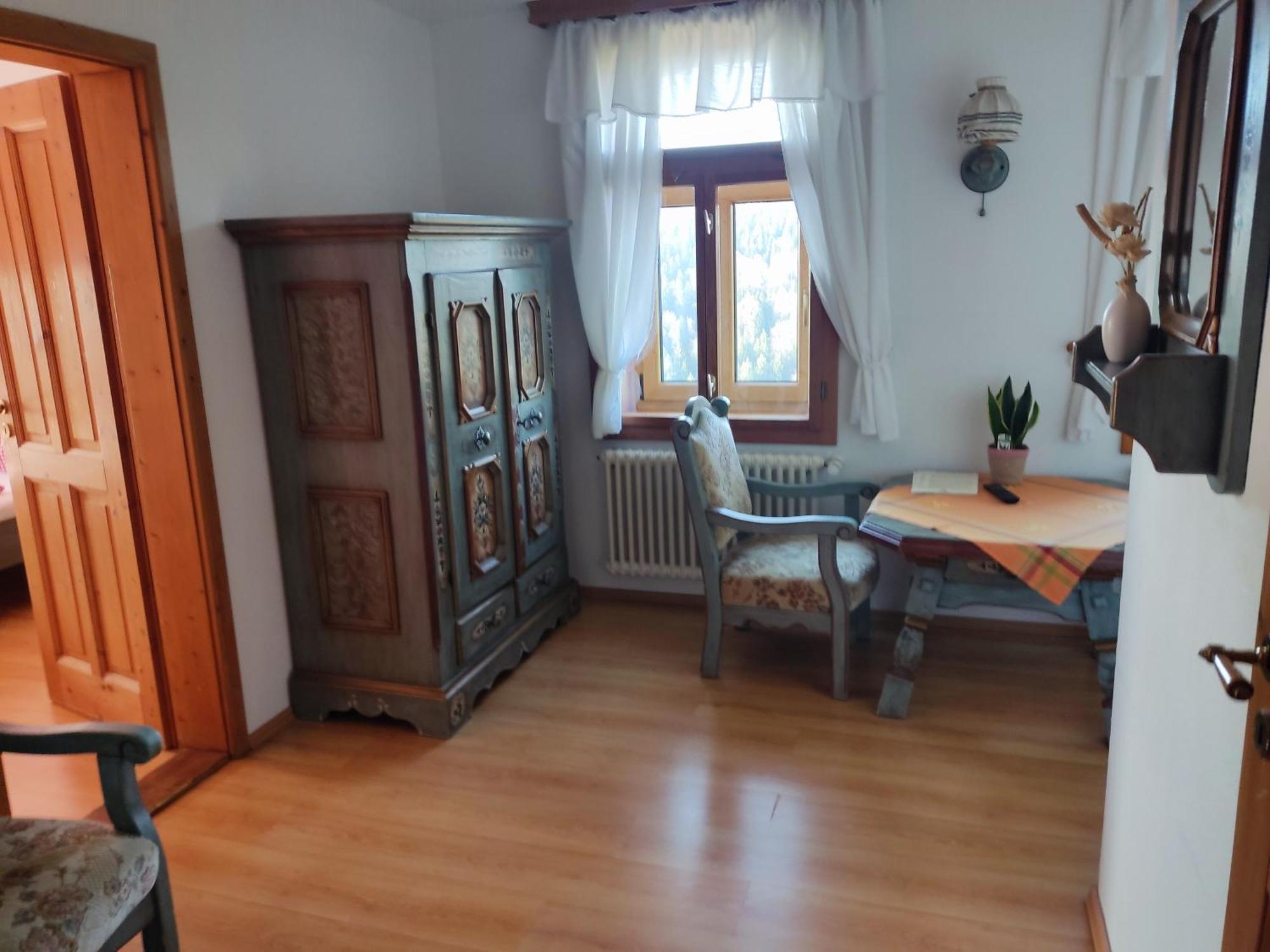 Berggasthaus & Pension Schoene Aussicht Клингентал Екстериор снимка