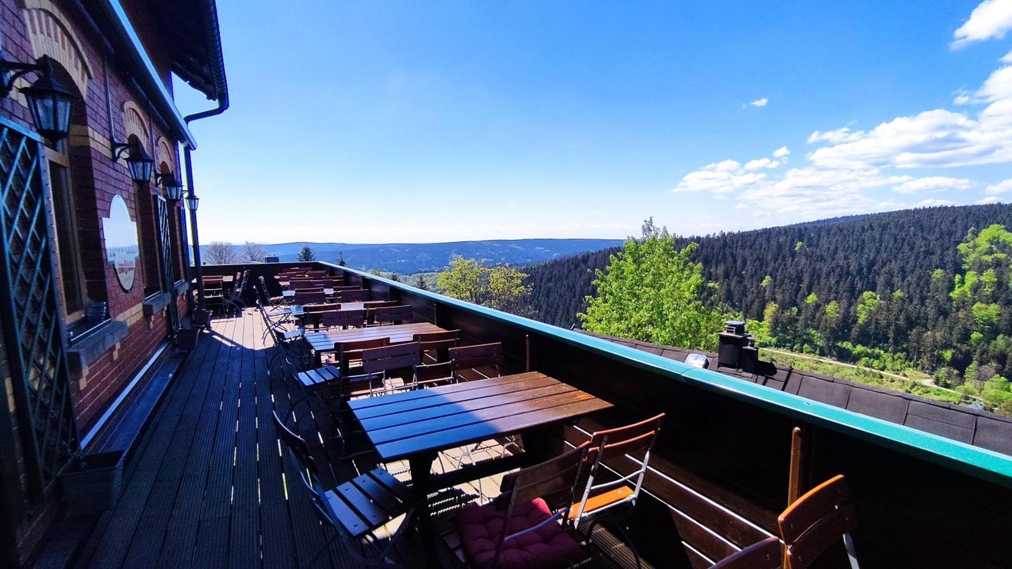 Berggasthaus & Pension Schoene Aussicht Клингентал Екстериор снимка