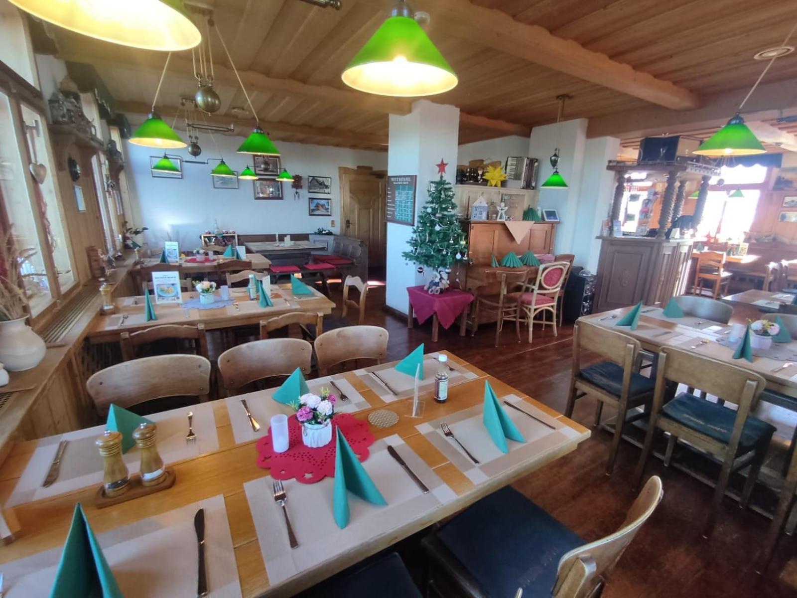 Berggasthaus & Pension Schoene Aussicht Клингентал Екстериор снимка